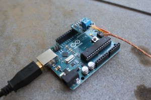 remote-temperature-monitor-outside-03